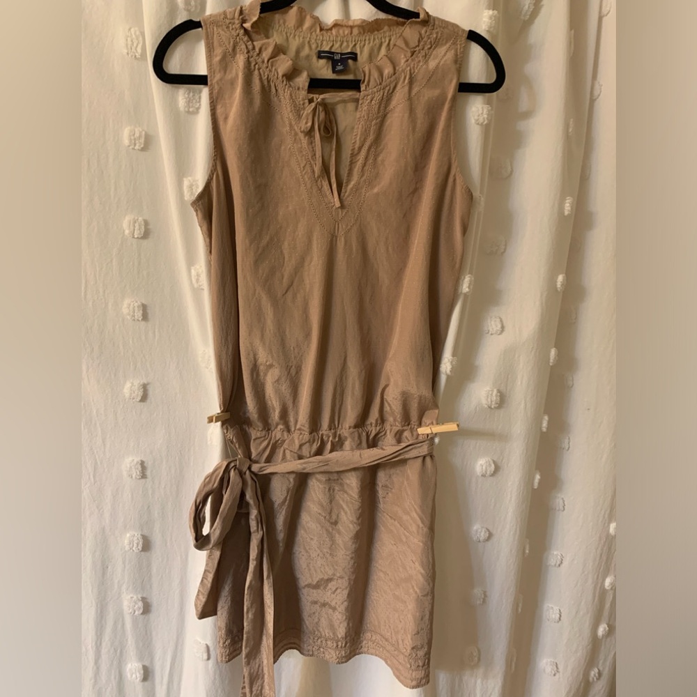 Women’s dress